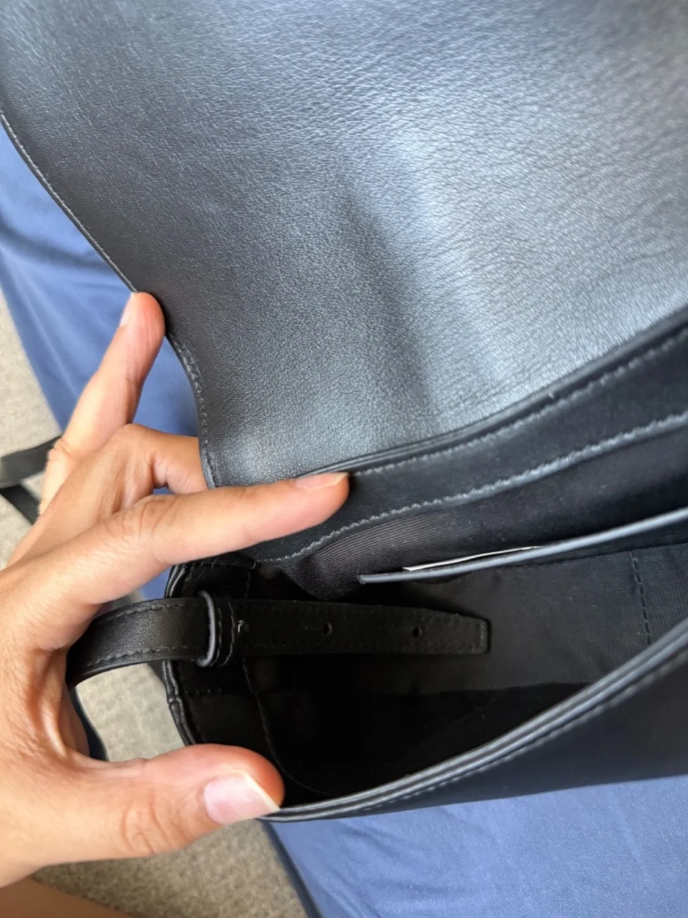 Alexander Mcqueen t-bar satchel